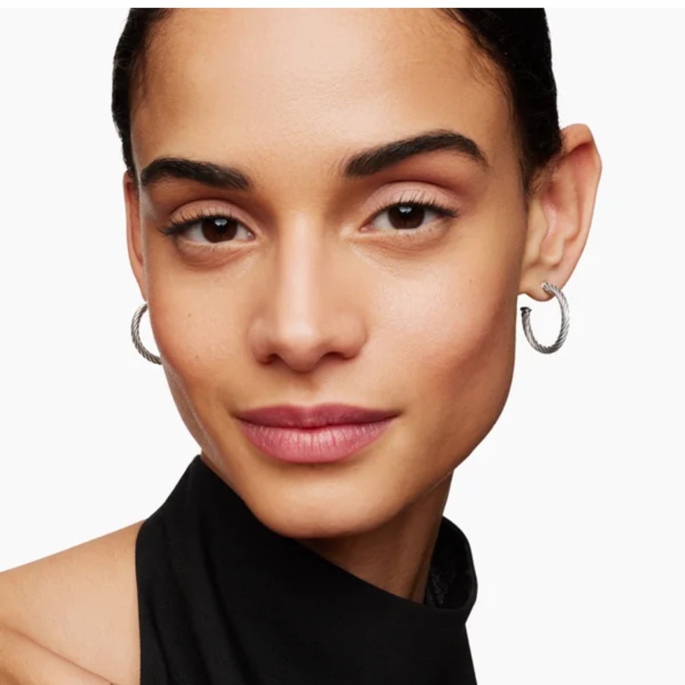 David Yurman Silver Hoop Earrings Classic Design
3/4 inch